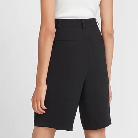 NWT! Express Black High Waisted Bermuda Shorts - Size 4 - Picture 2 of 6